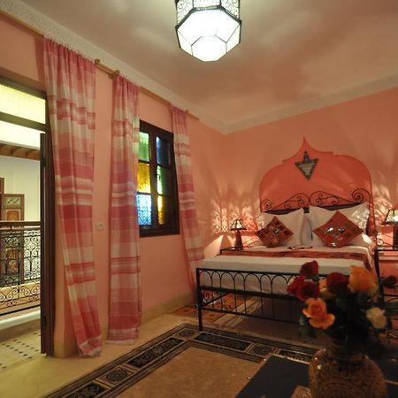 Riad La Famille Marrakesh Exteriör bild