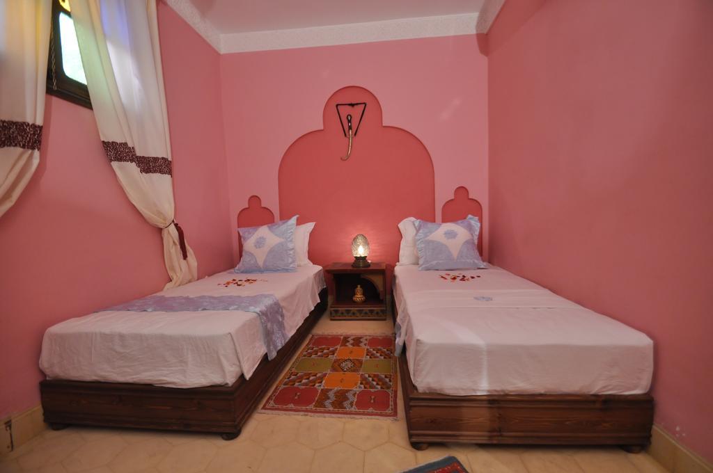 Riad La Famille Marrakesh Exteriör bild
