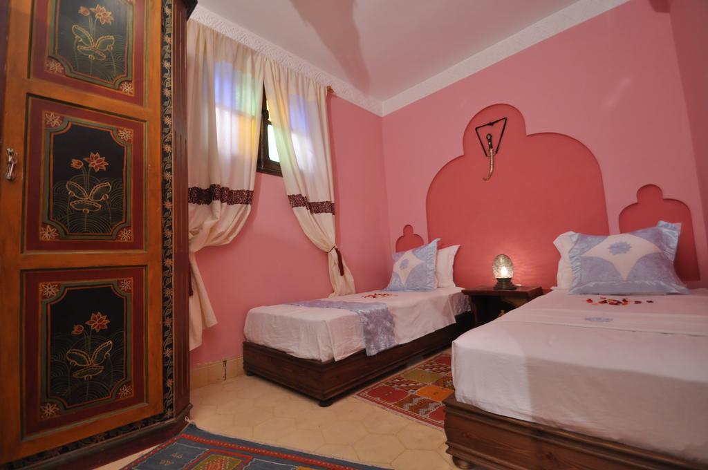 Riad La Famille Marrakesh Exteriör bild