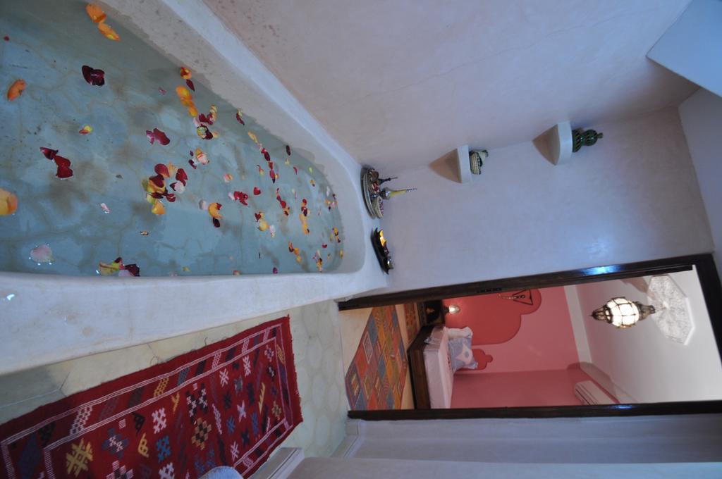 Riad La Famille Marrakesh Exteriör bild