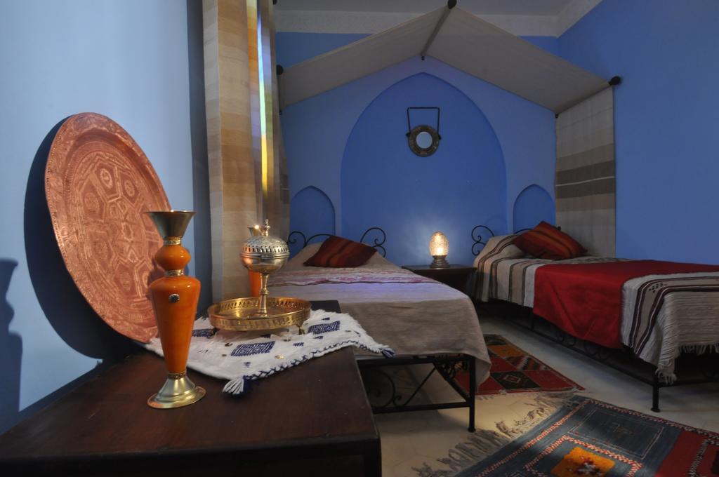 Riad La Famille Marrakesh Exteriör bild